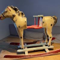 Cavallino a dondolo d'epoca
