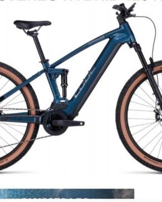 CUBE-  STEREO HYBRID 120 RACE 750