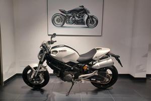 Ducati Monster 696 Plus 2012