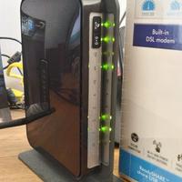 Modem router ADSL2+ wifi Netgear DGN2200 N300