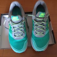 Scarpe da tennis “ Nike “