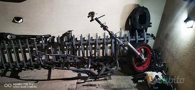 telaio e forcella derbi predator 50cc