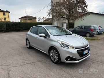 Peugeot 208 hdi 75 cv