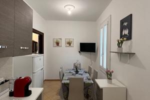 Stanza nel centro di cagliari solo ragazze