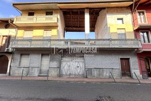Casa Colonica a San Giorgio Canavese 8 locali
