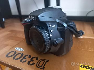 camera NIKON D3300 + zaino & accessori