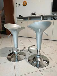 Sgabelli grigio metallizzato
