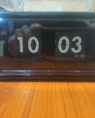 orologio a cartellini,flip clock stile retro