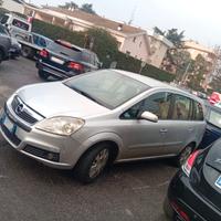 Opel zafira 2a