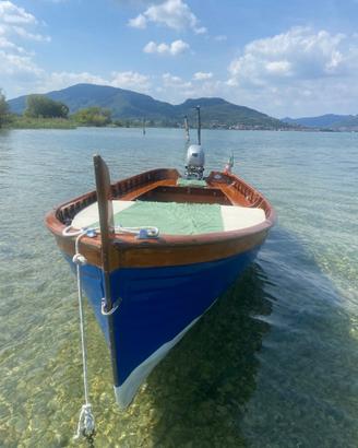 Barca in legno