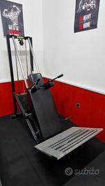 Hack squat technogym