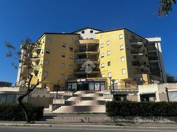 MAGAZZINO A CORIGLIANO-ROSSANO