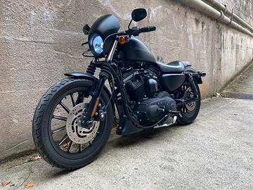 Harley Davidson 883 Sportster Iron XL