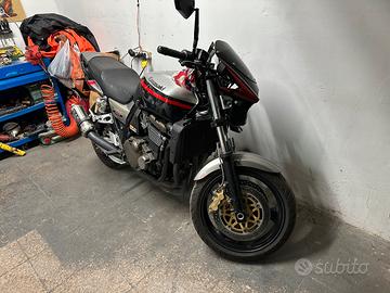 Kawasaki Zrx 1200