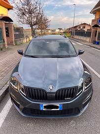 Skoda Octavia RS TDI DSG wagon 184cv