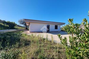 VILLA SINGOLA A CELLINO ATTANASIO