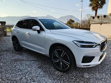 VOLVO XC60 D4 R DESIGN