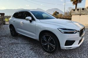 VOLVO XC60 D4 R DESIGN