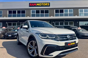Volkswagen Tiguan R-Line 2.0 TDI 150 CV SCR DSG