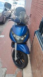 Piaggio Beverly 250