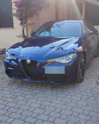 Alfa Romeo Giulia 2.2  180cv