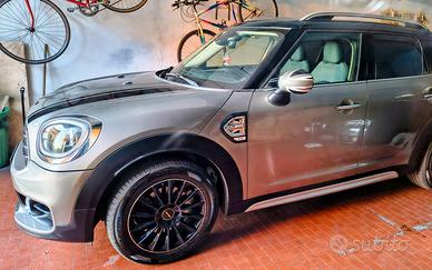 mini Countryman 1.500 benzina turbo 