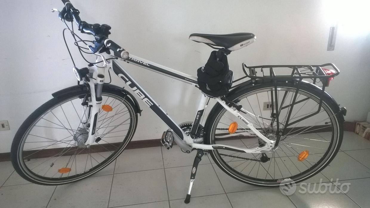 Bici trekking cube Fantastiche offerte di Biciclette