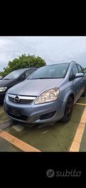 OPEL ZAFIRA 1.9 CDTI ANNO 2008 solo per ricambi