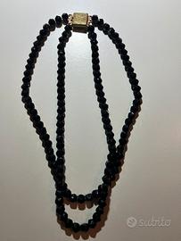 Vecchia collana in granati