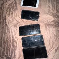 diversi tipi di telefoni