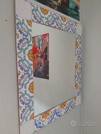 Specchio con mattonelle di vietri