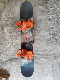Drake Squad 153 Snowboard + Attacchi Flux RK30 M-L