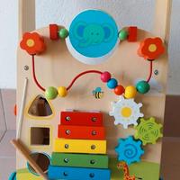 carrello primi passi in legno con giochi