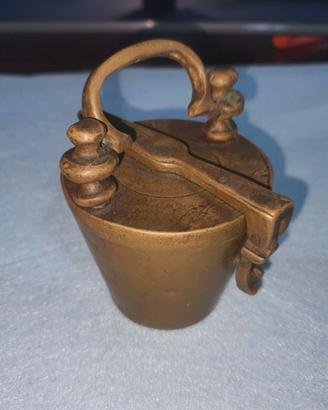 Pila di Carlo Magno Antica Pesi a Tazza