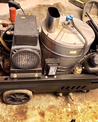 Idropulitrice ad acqua calda