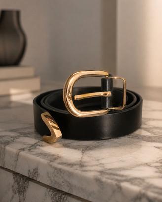 cintura elegante nera con fibbia  dorata