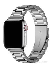 Apple Watch SE 3 GPS 44mcon 3 cinturini in omaggio