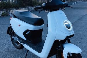 Scotter ELETTRICO 125cc - NIU MQI GT