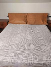 Letto design Scarpa Molteni con comodini in pelle