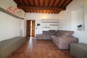 Casa indipendente di 135 m² con 5 locali e box aut