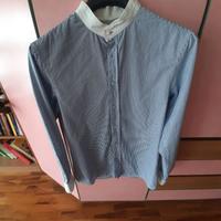 4 camicie TG   M    totale 10 euro 2,5 euro l una