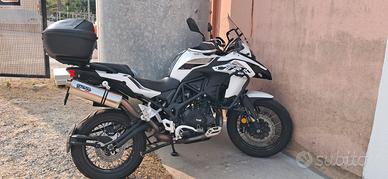 benelli trk 502x 