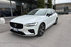 Volvo V60 2.0 b4 Plus Dark auto
