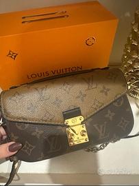 Pochette Metis Louis Vuitton