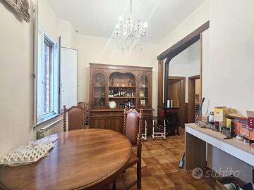 Appartamento Ristrutturato con tre camere