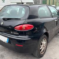 ALFA ROMEO 147 per ricambi usati