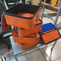 Contenitori borse imbottite con lucchetto