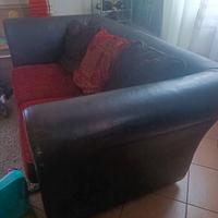 Divani a 2,e 3 posti di poltrone sofà