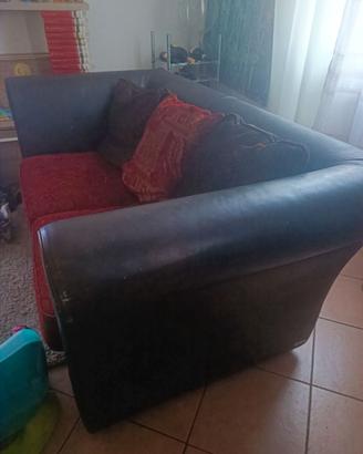 Divani a 2,e 3 posti di poltrone sofà