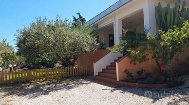 Last minute villa con piscina a C.mare del golfo